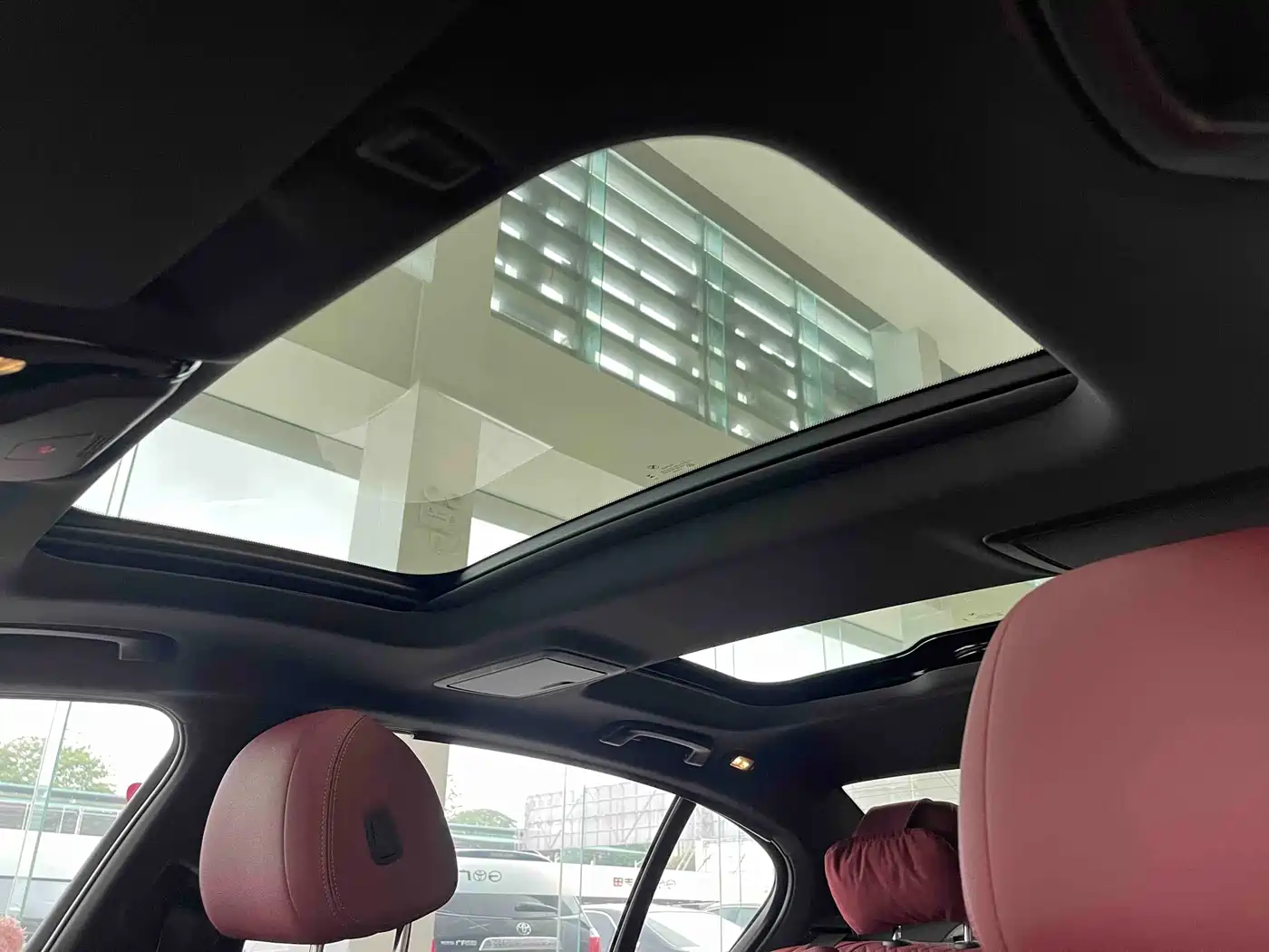 BMW 5 Series 2023 Facelift 530Li Leading M Sport Package фото 12