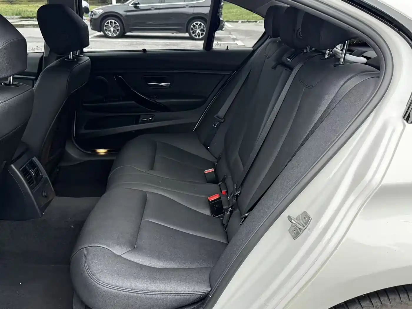 BMW 3 Series 2017 320Li M Sport фото 12
