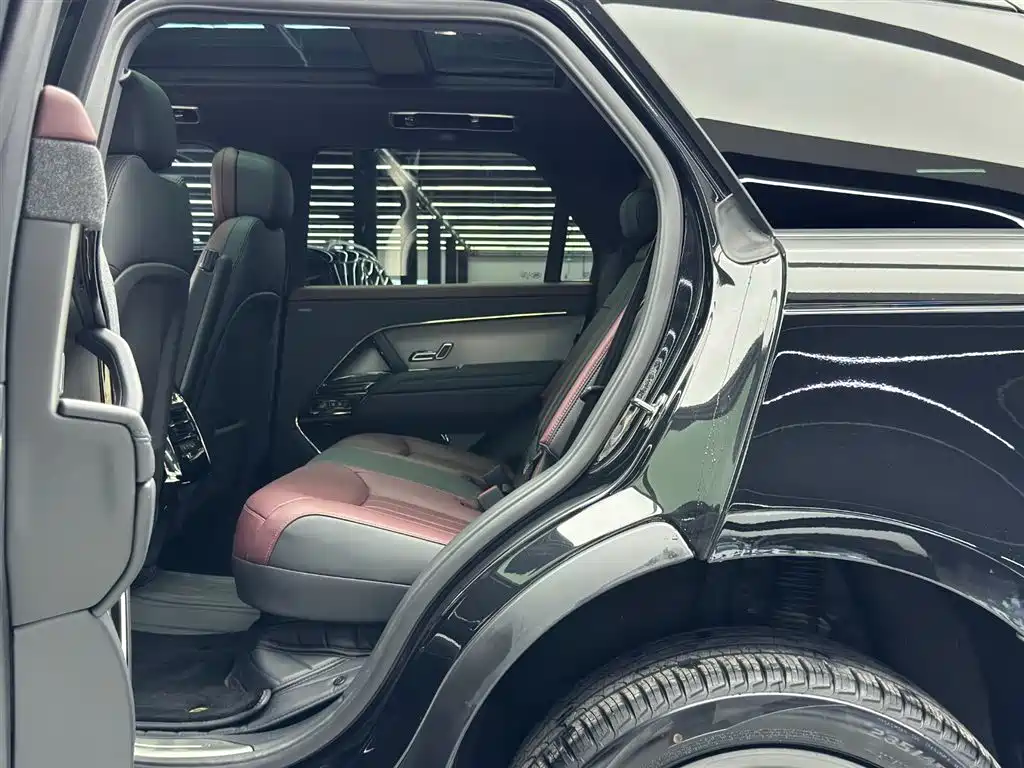 Land Rover Range Rover Sport 2025 400PS Dynamic SE фото 7