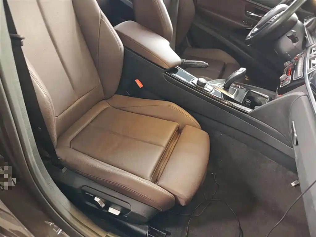 BMW 3 Series 2018 320Li Fashion Style фото 25
