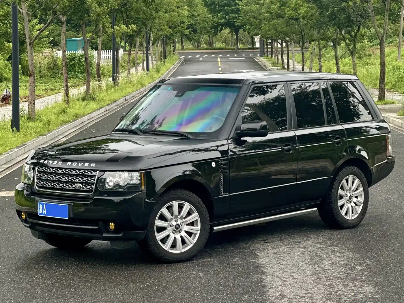 Фото 1 - Land Rover Range Rover