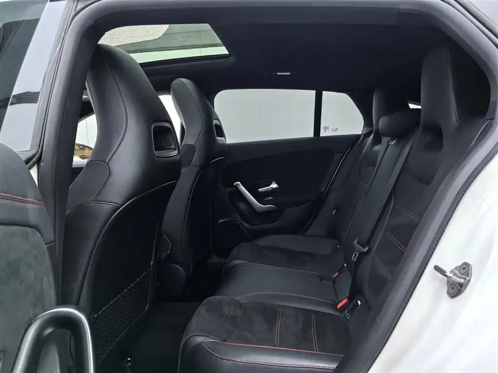Mercedes-Benz CLA (Import) 2020 CLA 200 Shooting Brake фото 10