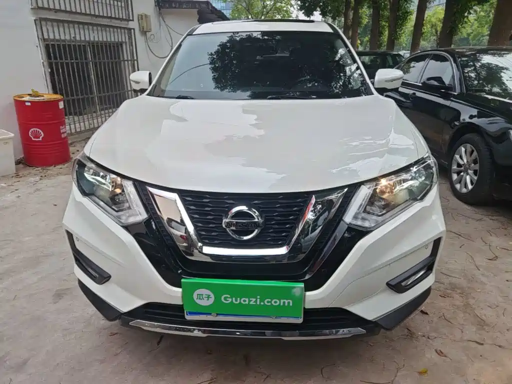 Photo 3 - Nissan X-Trail