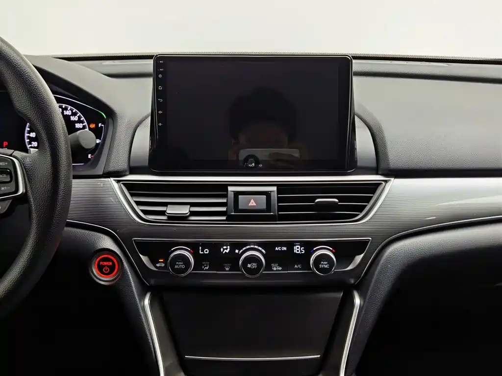 Photo 12 - Honda Accord
