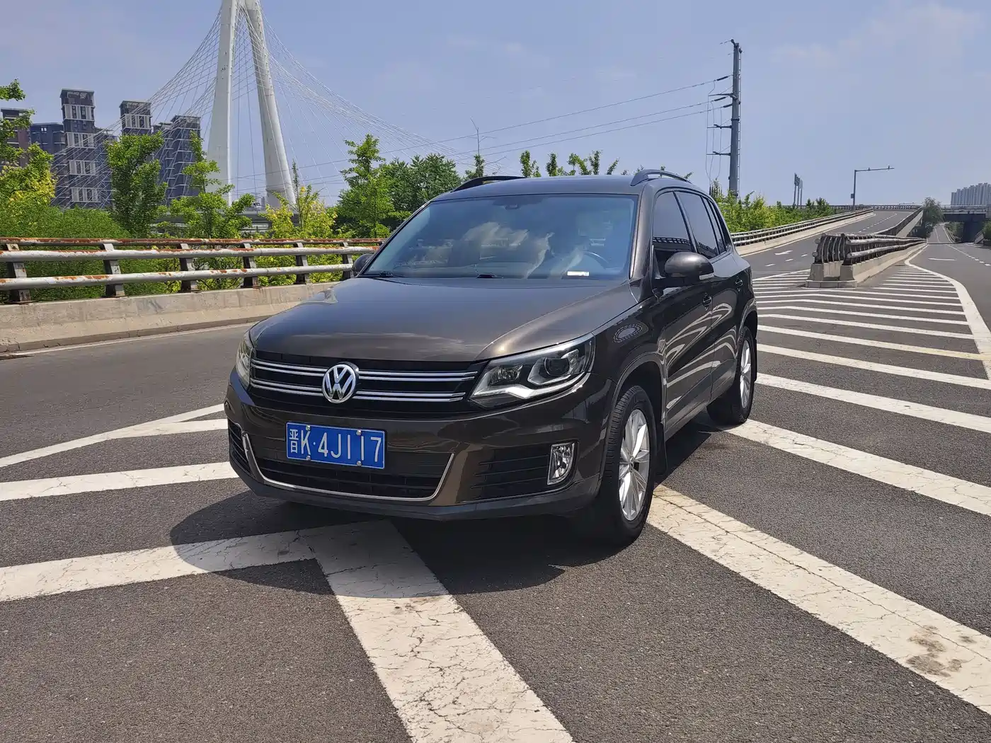 Volkswagen Tiguan 2015 1.8TSI Automatic 2WD Comfortline