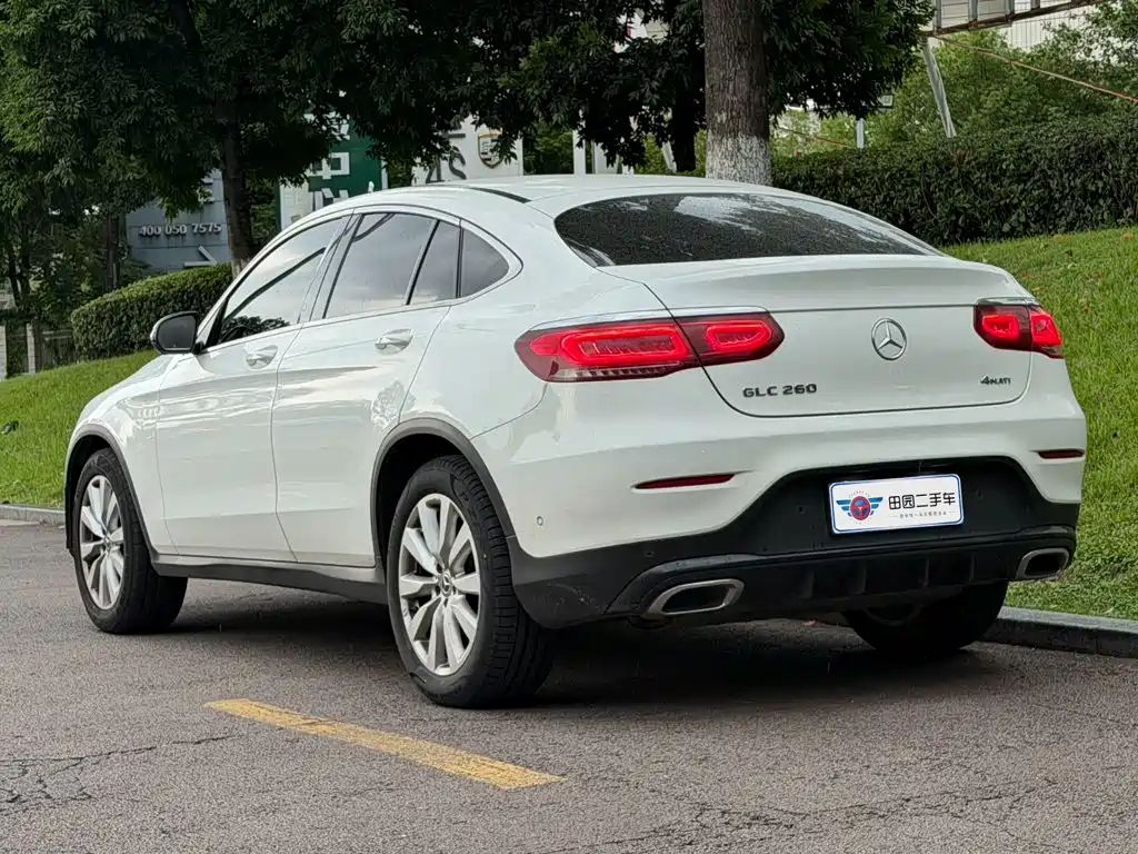 Mercedes-Benz GLC Coupe 2022 2020 GLC 260 4MATIC Coupe SUV
