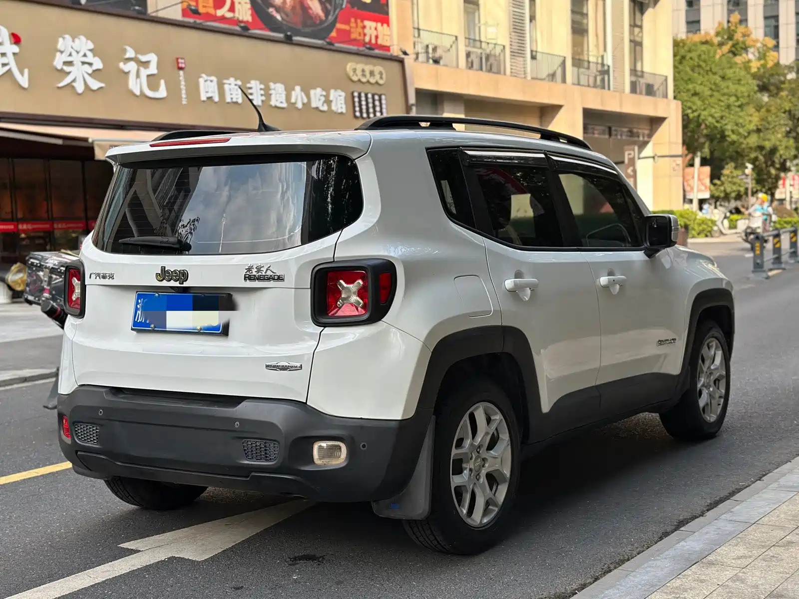 Фото 6 - Jeep Renegade