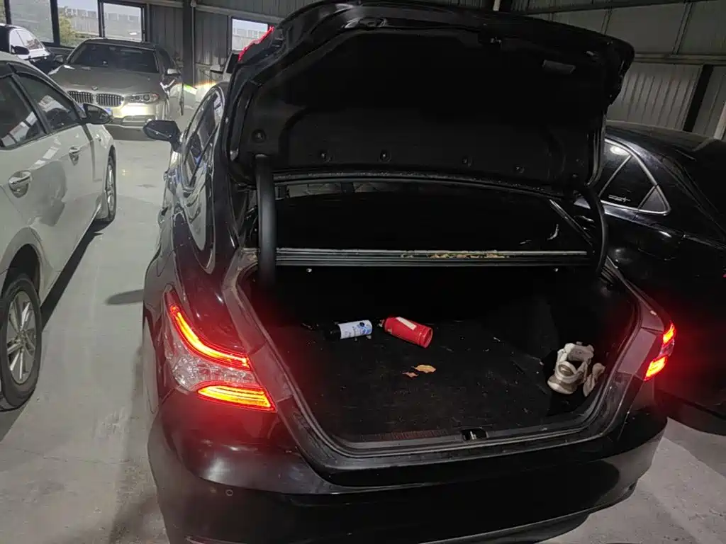 Toyota Camry 2023 2022 2.0GVP Leading Edition