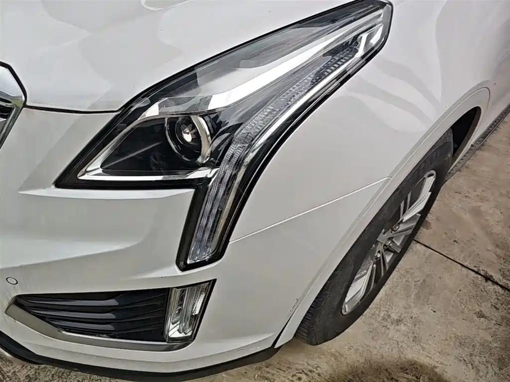 Cadillac XT5 2016 25T Luxury Model фото 24