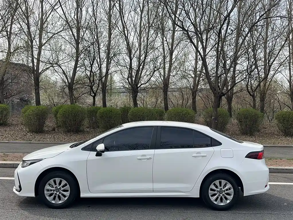 Toyota Corolla 2021 1.2T S-CVT Pioneer PLUS Edition фото 25