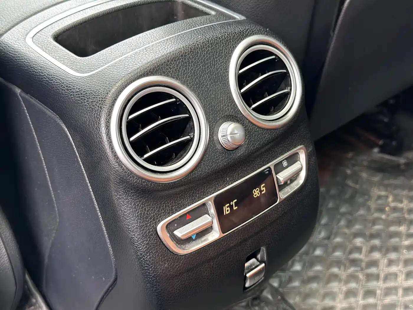 Mercedes-Benz GLC 2020 GLC 300 L 4MATIC Luxury фото 17