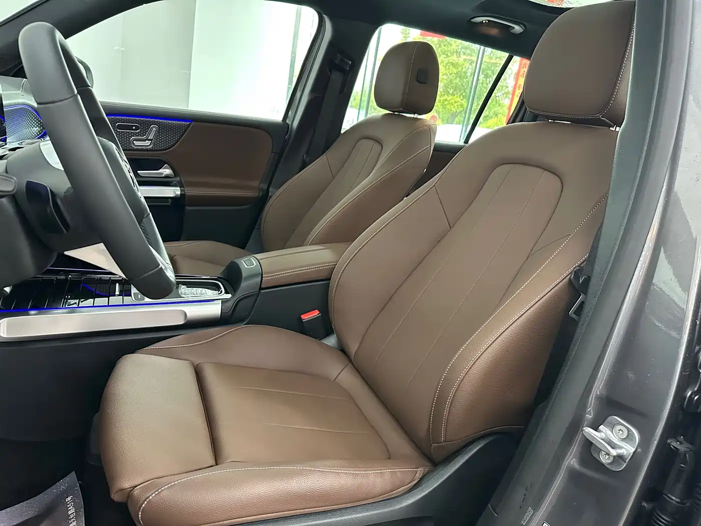 Mercedes-Benz EQB 2026 2025 EQB 260