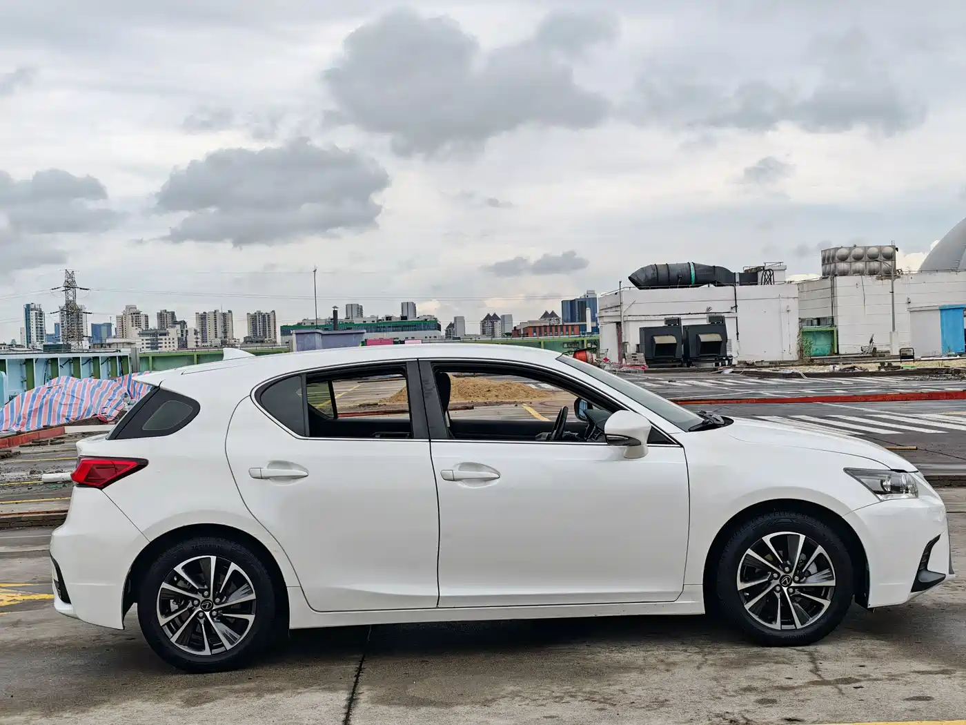 Lexus CT 2017 CT200h Elite Edition Monochrome China V фото 4