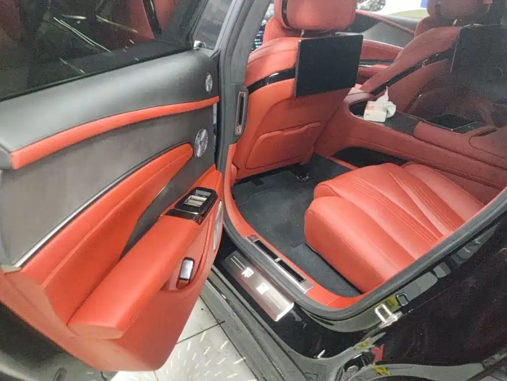 Yangwang U7 2025 2025 Model PHEV 4-Seat Flagship