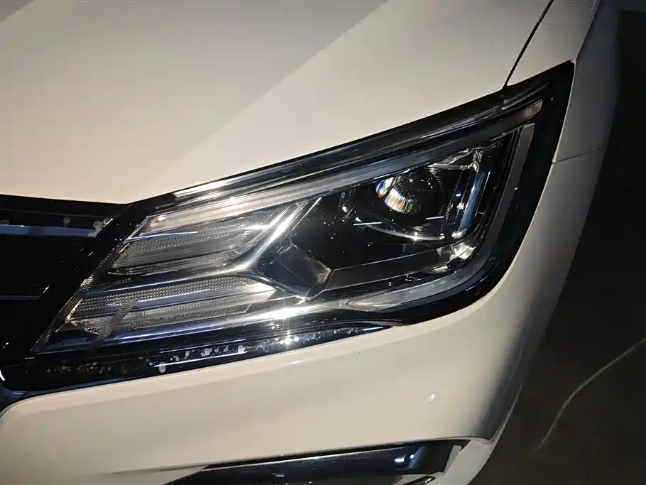 ROEWE I5