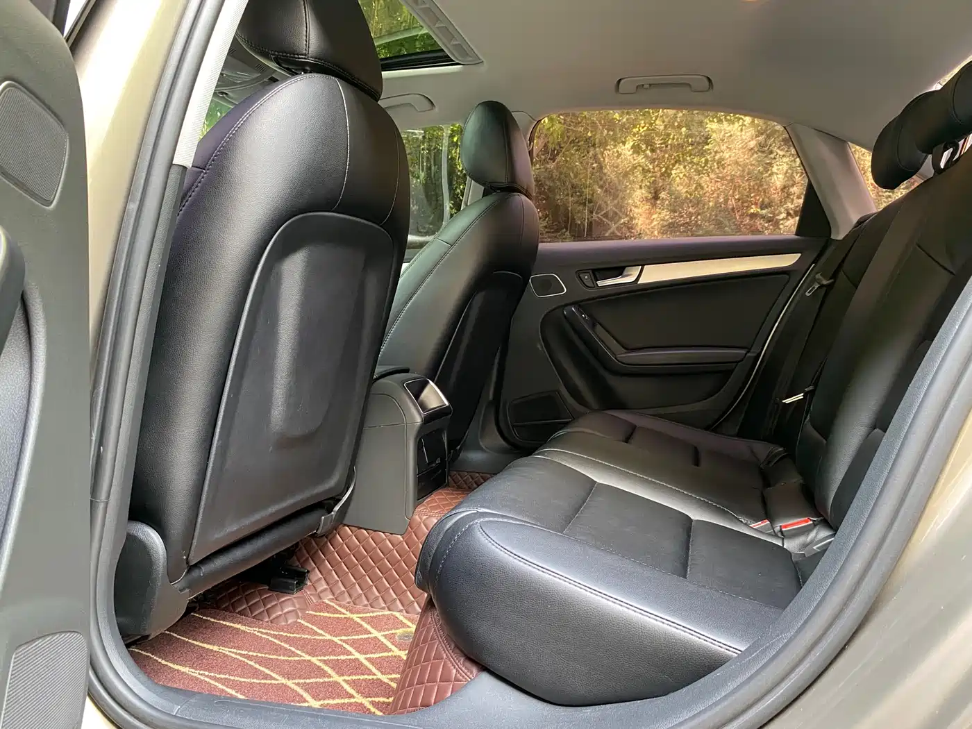 Audi A4L 2013 35 TFSI Automatic Standard фото 12