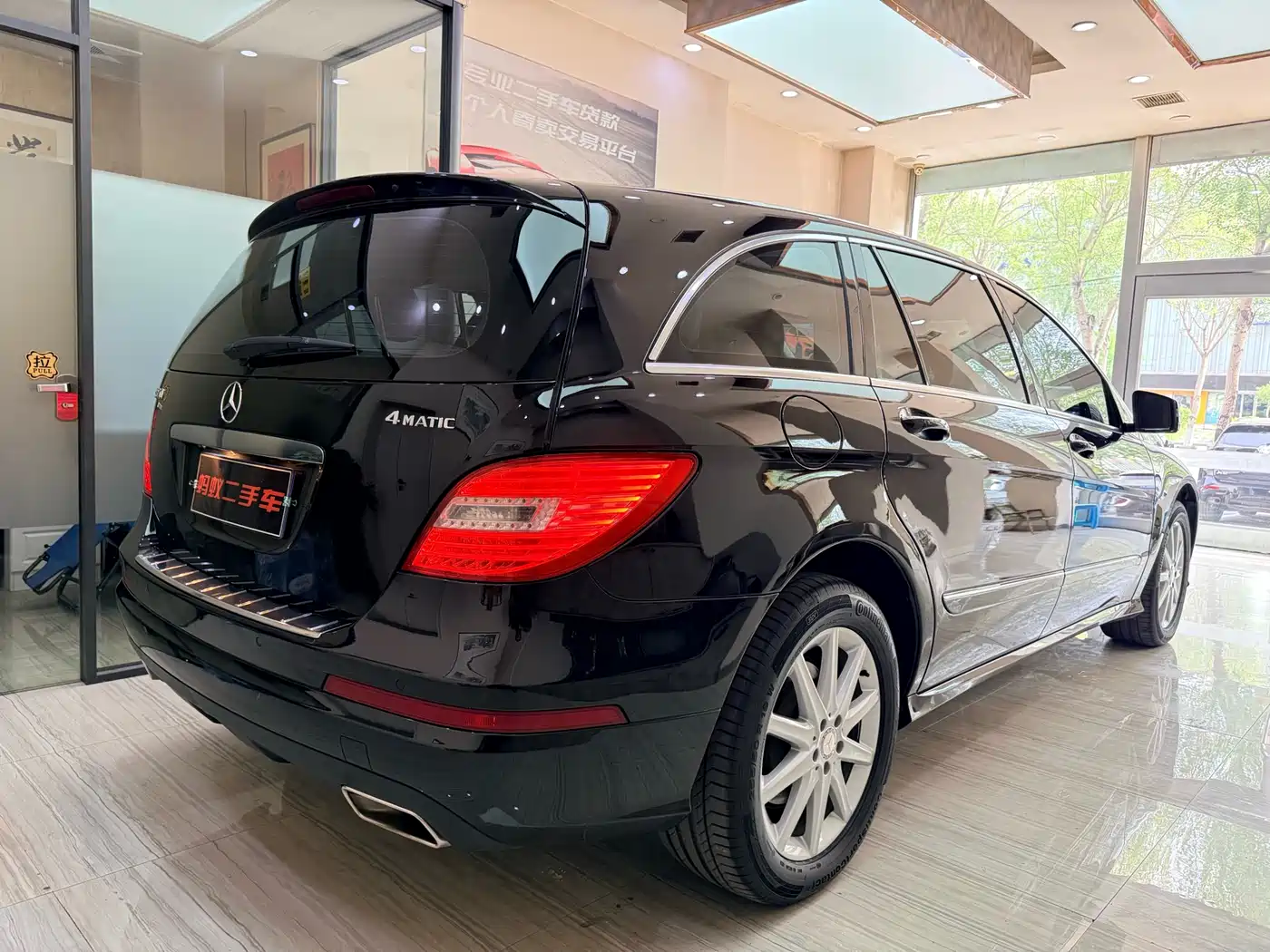 Mercedes-Benz R-Class 2011 R 350 L 4MATIC фото 3