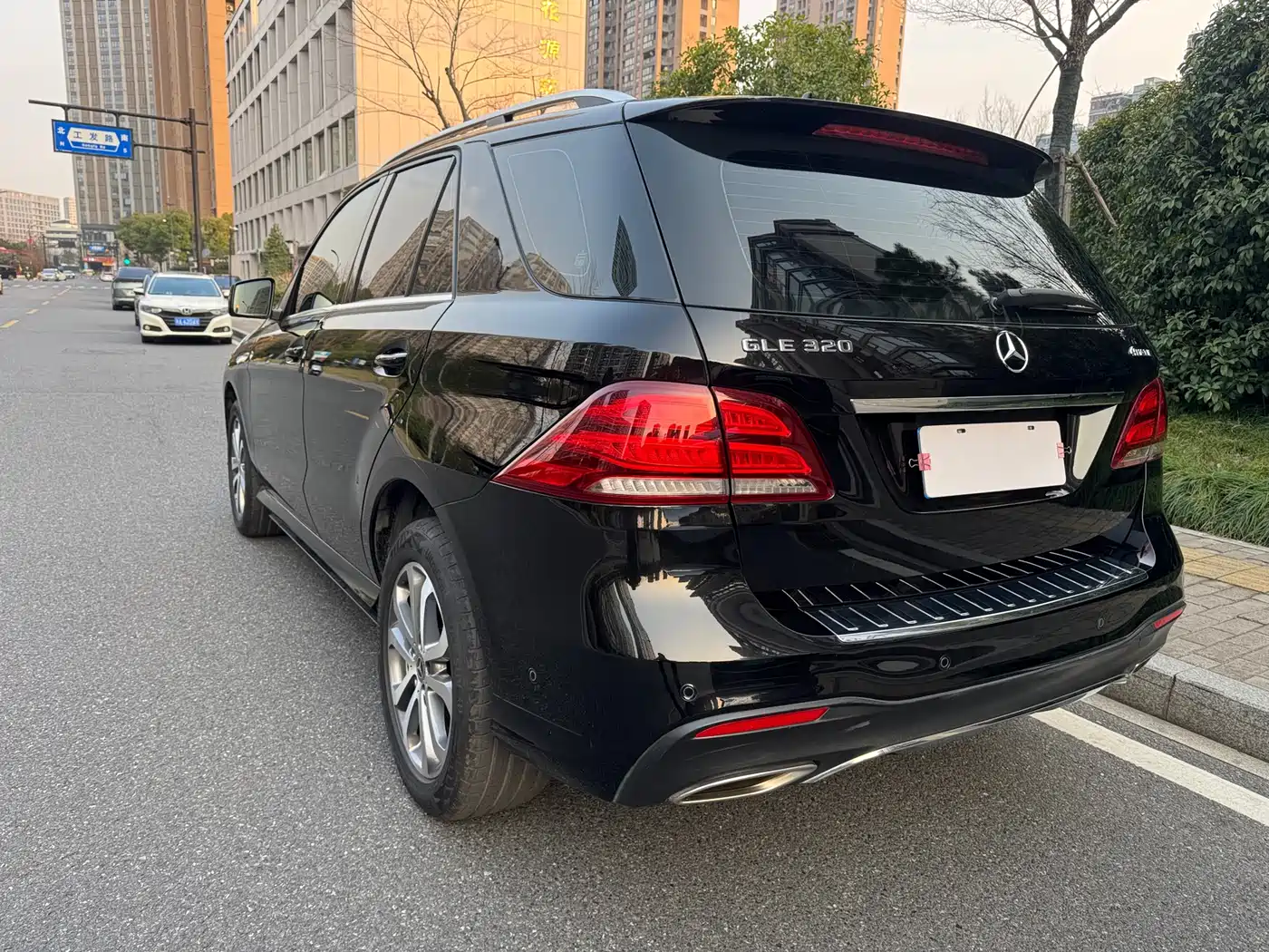 Mercedes-Benz GLE 2017 GLE 320 4MATIC Dynamic фото 5