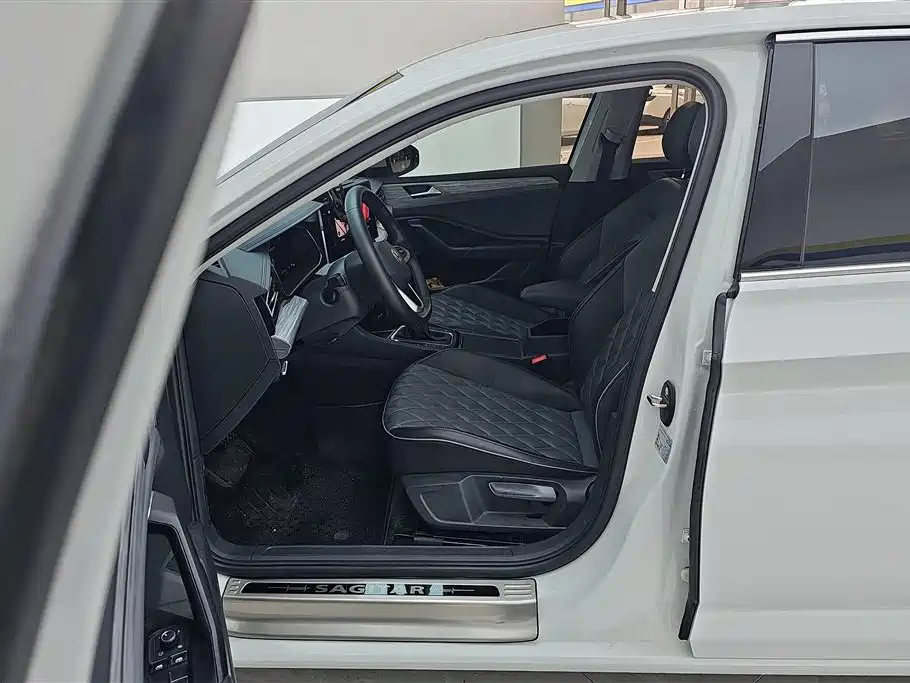 Volkswagen Sagitar 2024 300TSI DSG Surpass Edition фото 9