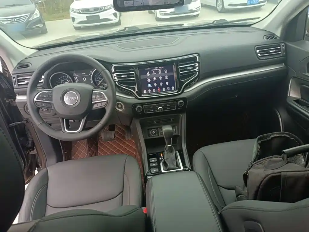 Jeep Commander 2019 2018 2.0T 2WD Advance Version China V