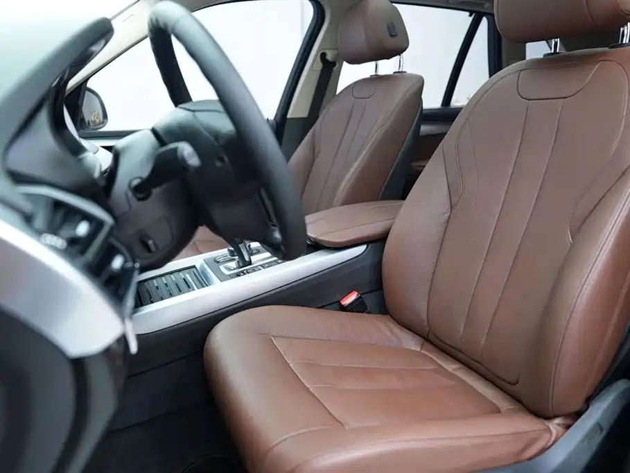 BMW X5 (Import) 2017 xDrive35i Luxury Edition фото 6