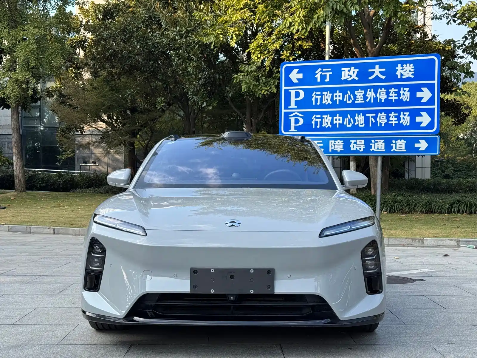 Фото 2 - NIO ET5