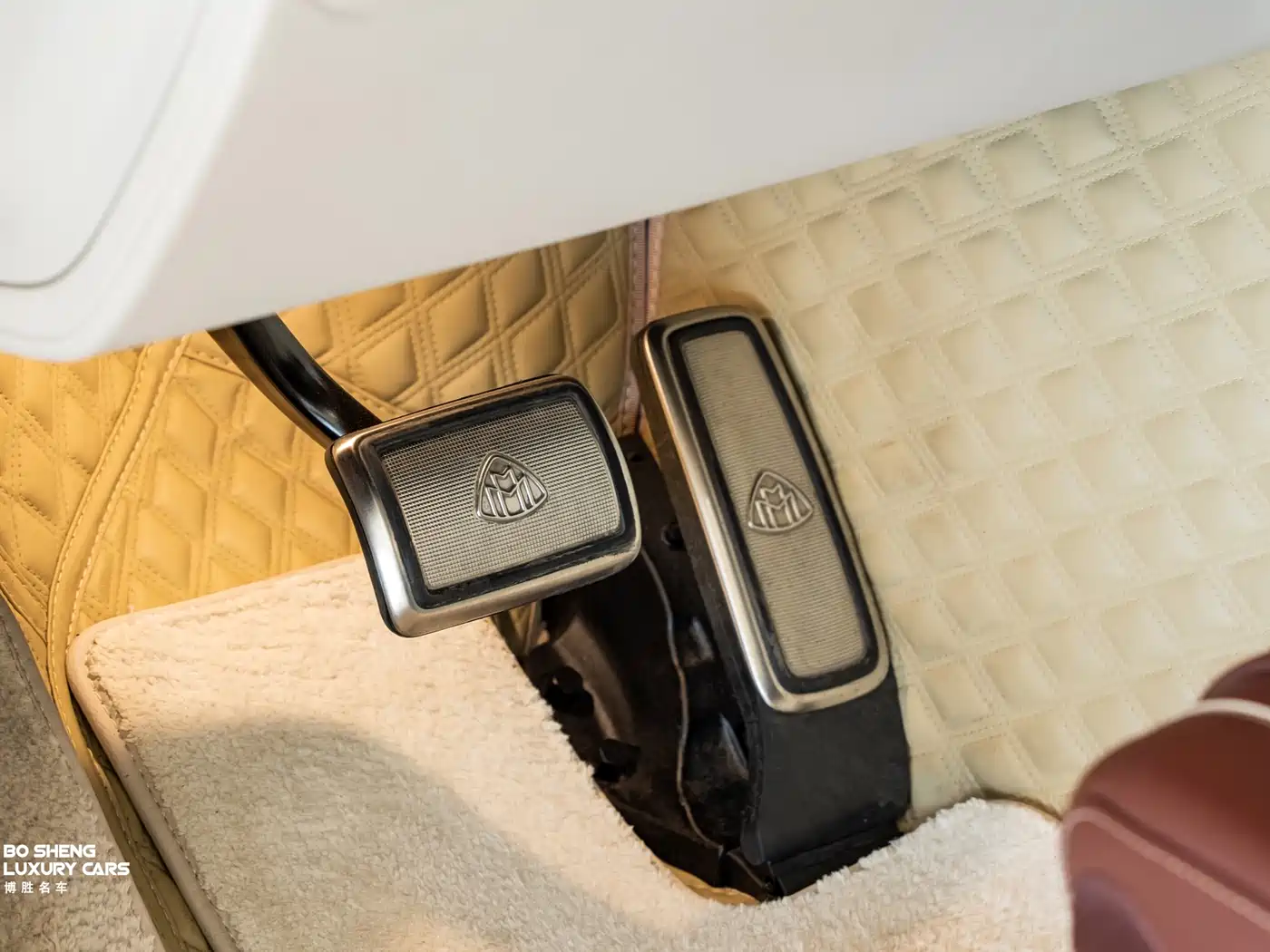 Mercedes-Benz Maybach GLS 2022 GLS 600 4MATIC Ceremony Edition фото 36