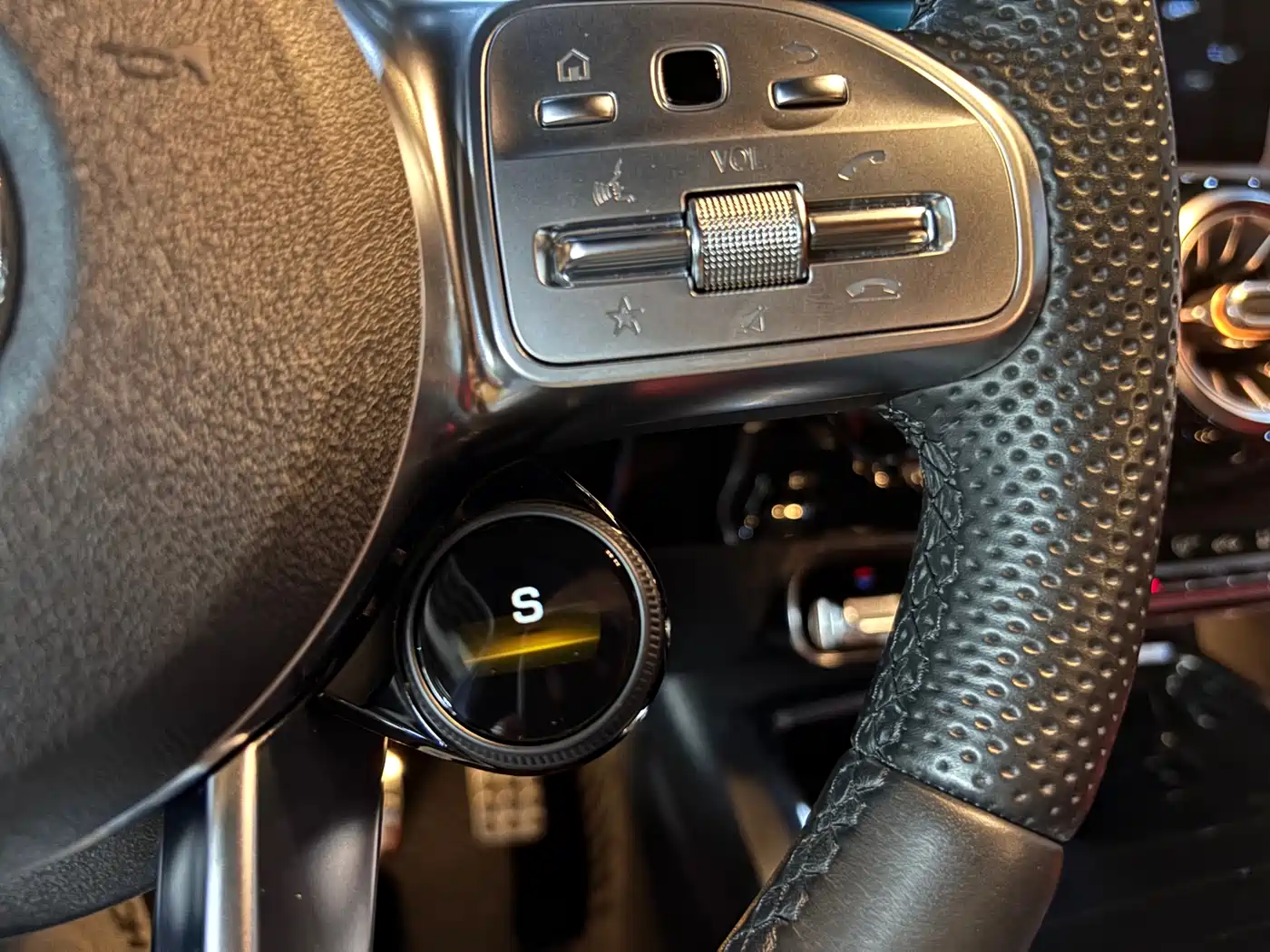 Mercedes-Benz A-Class AMG (Import) 2020 Facelift AMG A 35 4MATIC фото 20