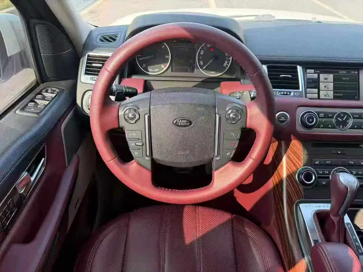 Land Rover Range Rover Sport 2012 3.0 TDV6 HSE Diesel Version фото 8