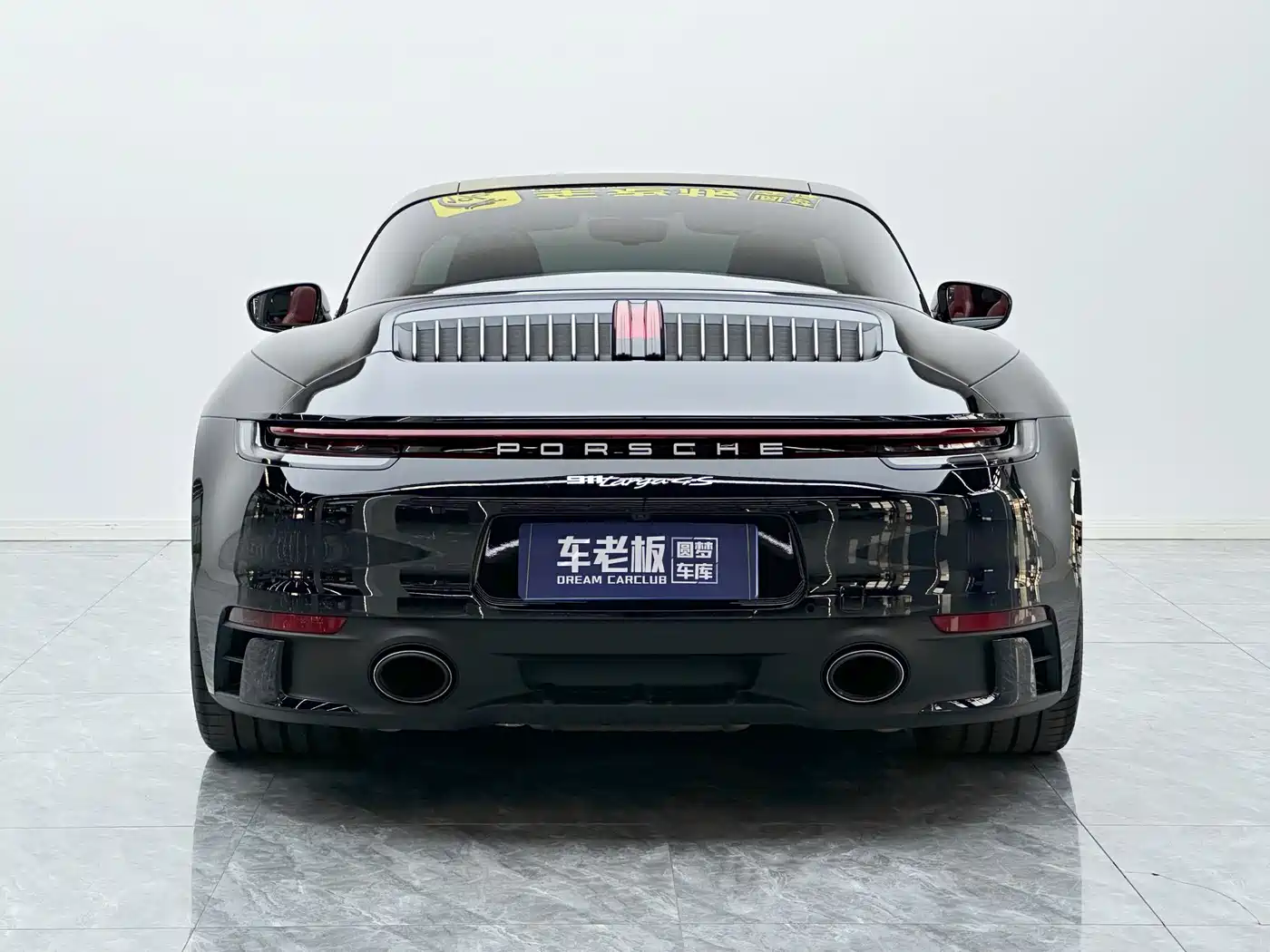 PORSCHE 911