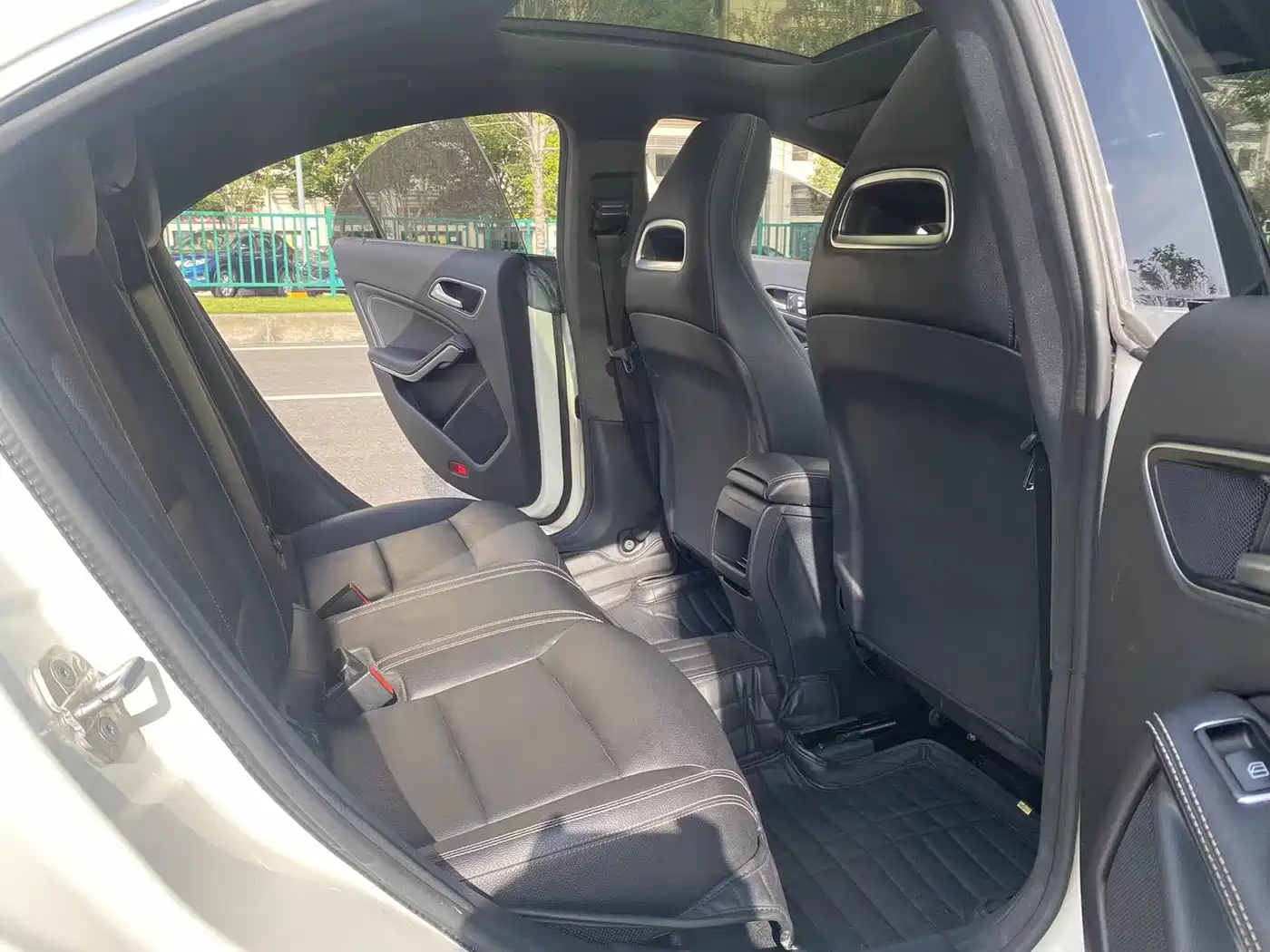 Mercedes-Benz CLA (Import) 2017 Facelift CLA 200 Style фото 7