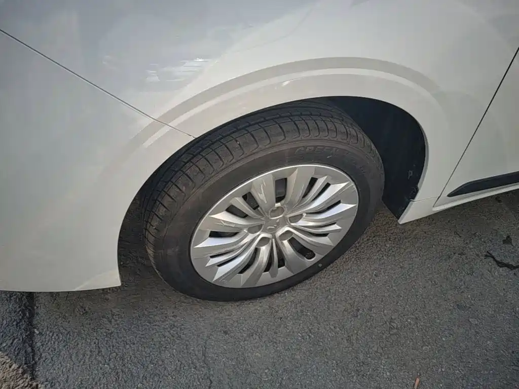 Wuling Motors Wuling Jiachen 2024 2022 1.5L Manual Joy Elite