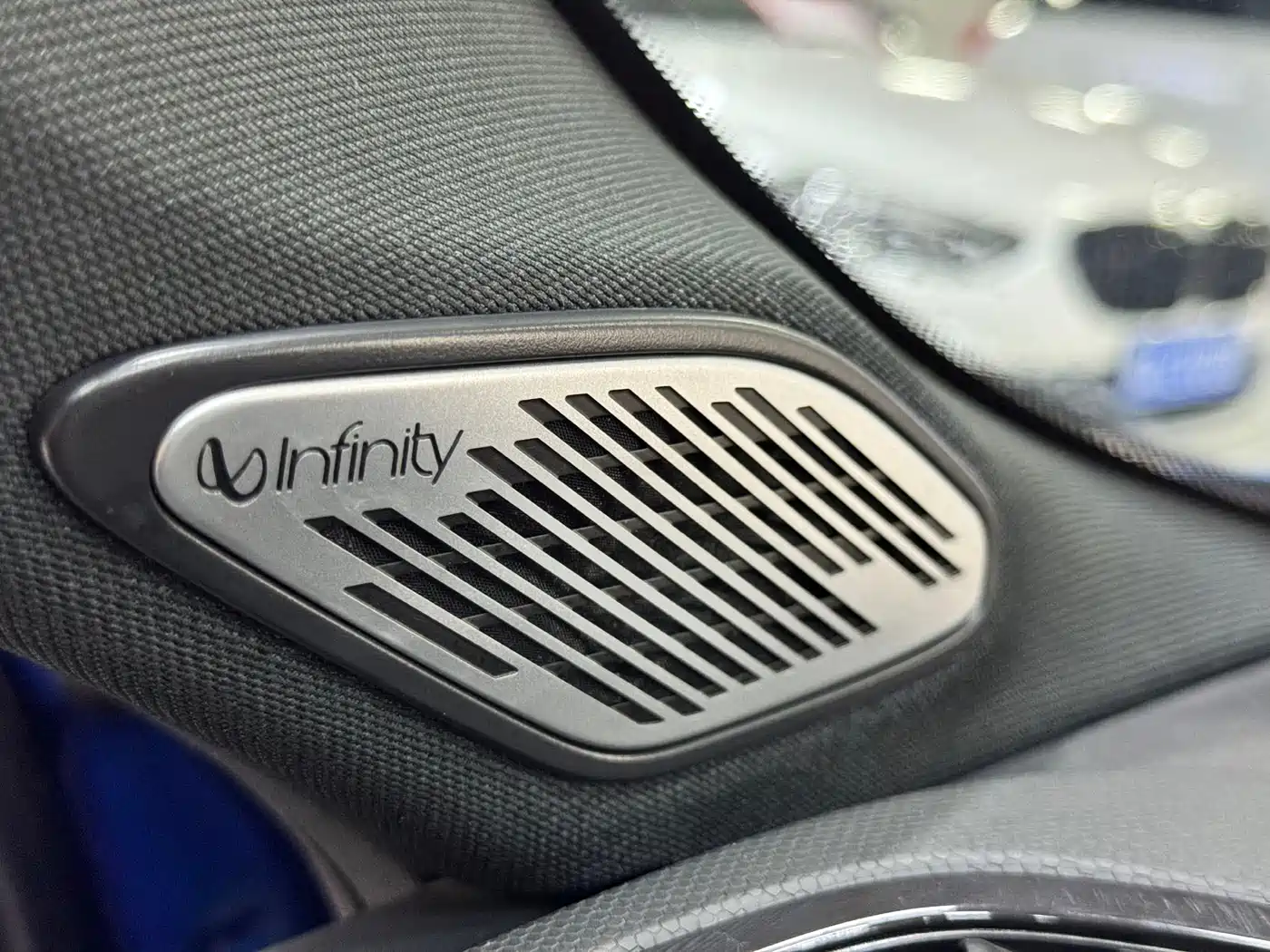 Lynk & Co 03 2021 2.0TD Auto Jin Champion Edition фото 23