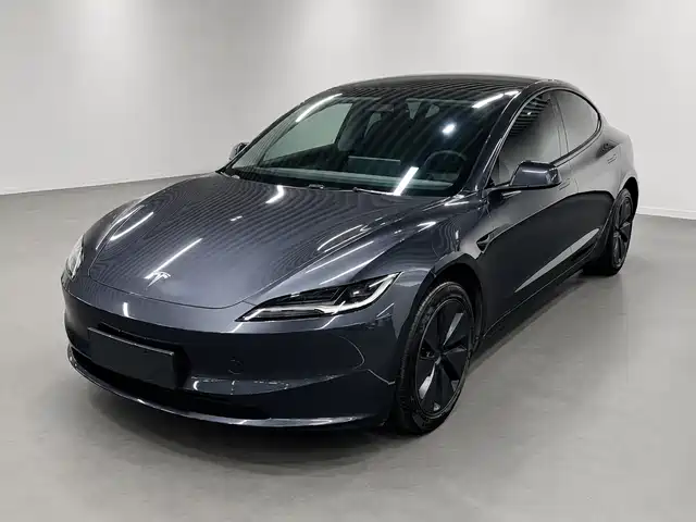 Tesla Model 3, фото 1