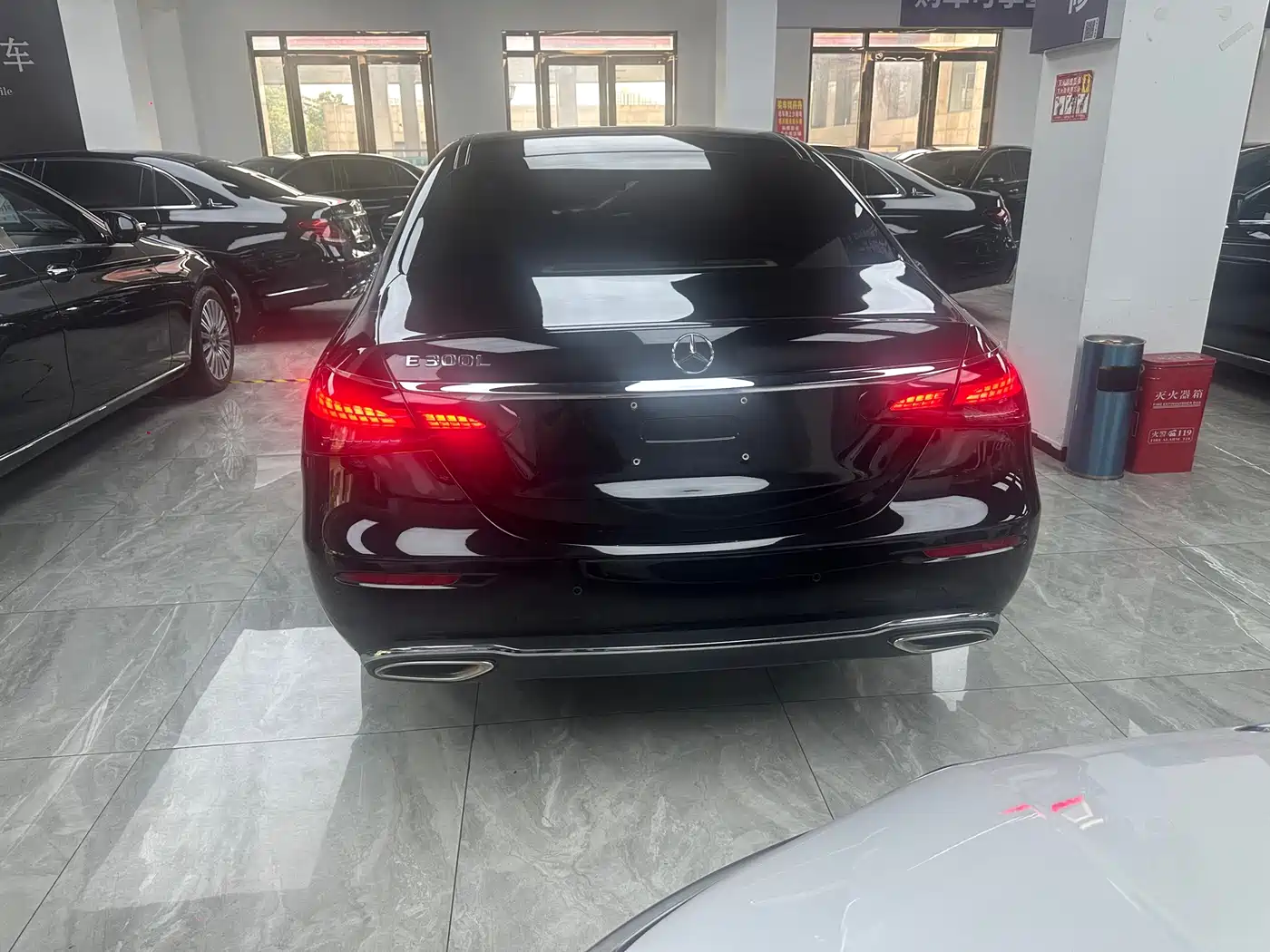 MERCEDES-BENZ E CLASS