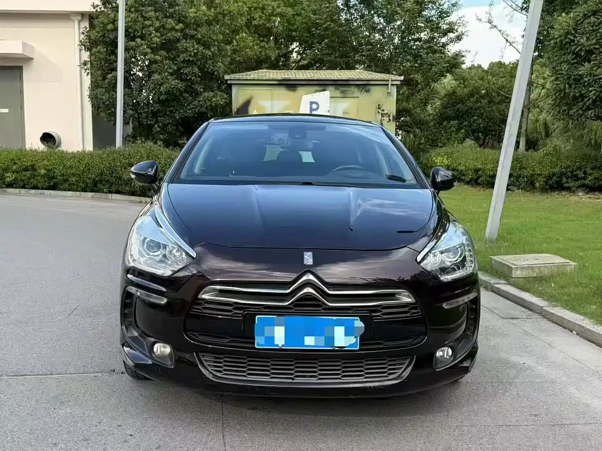 Фото 2 - DS 5