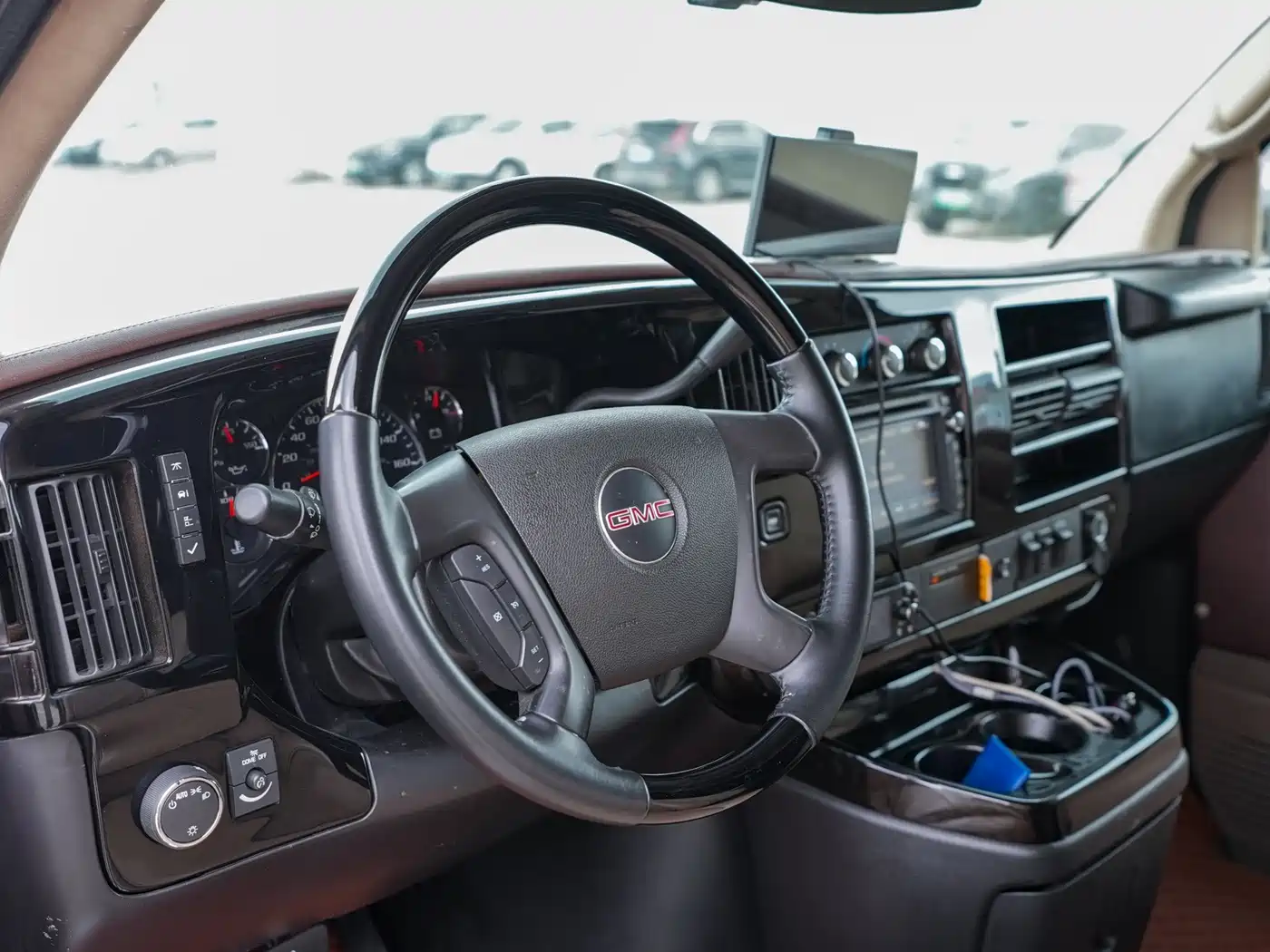 GMC Savana 2014 2014 5.3L AWD Leader Edition