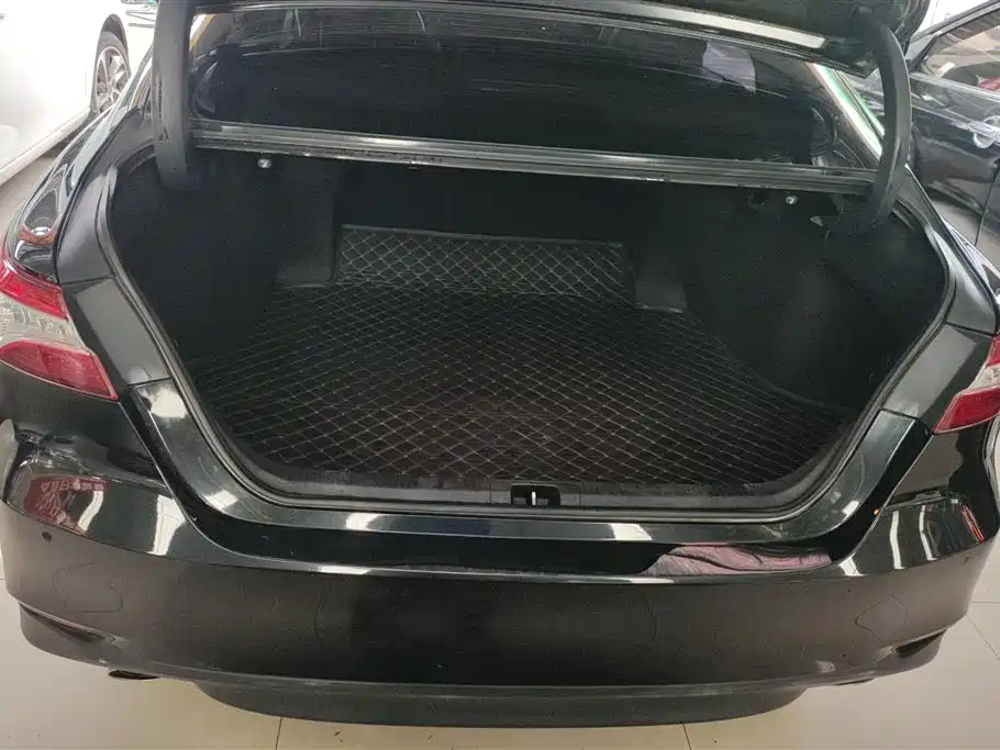 Toyota Camry 2019 Facelift 2.0G Luxury Edition фото 4