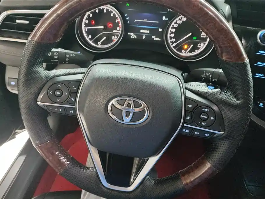Toyota Camry 2019 Facelift 2.0G Luxury Edition фото 15