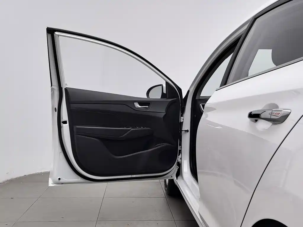 Hyundai Verna 2021 2020 1.4L Manual GLS Cool Edition
