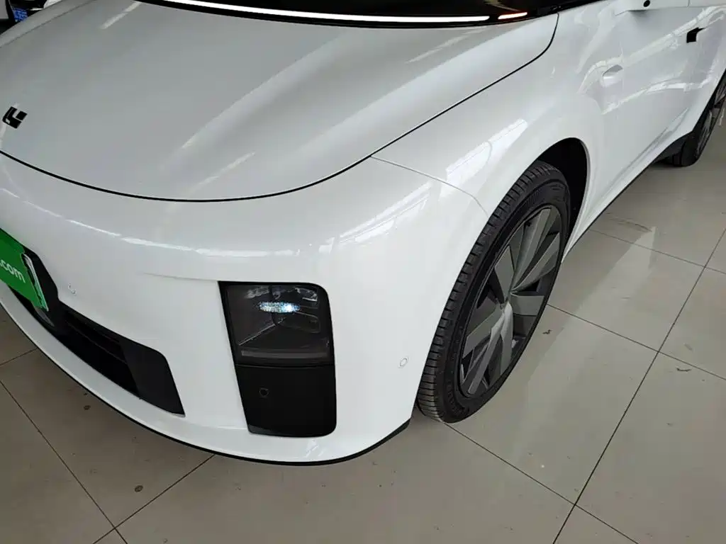 Li Auto i6 2025 2025 2WD Base Model