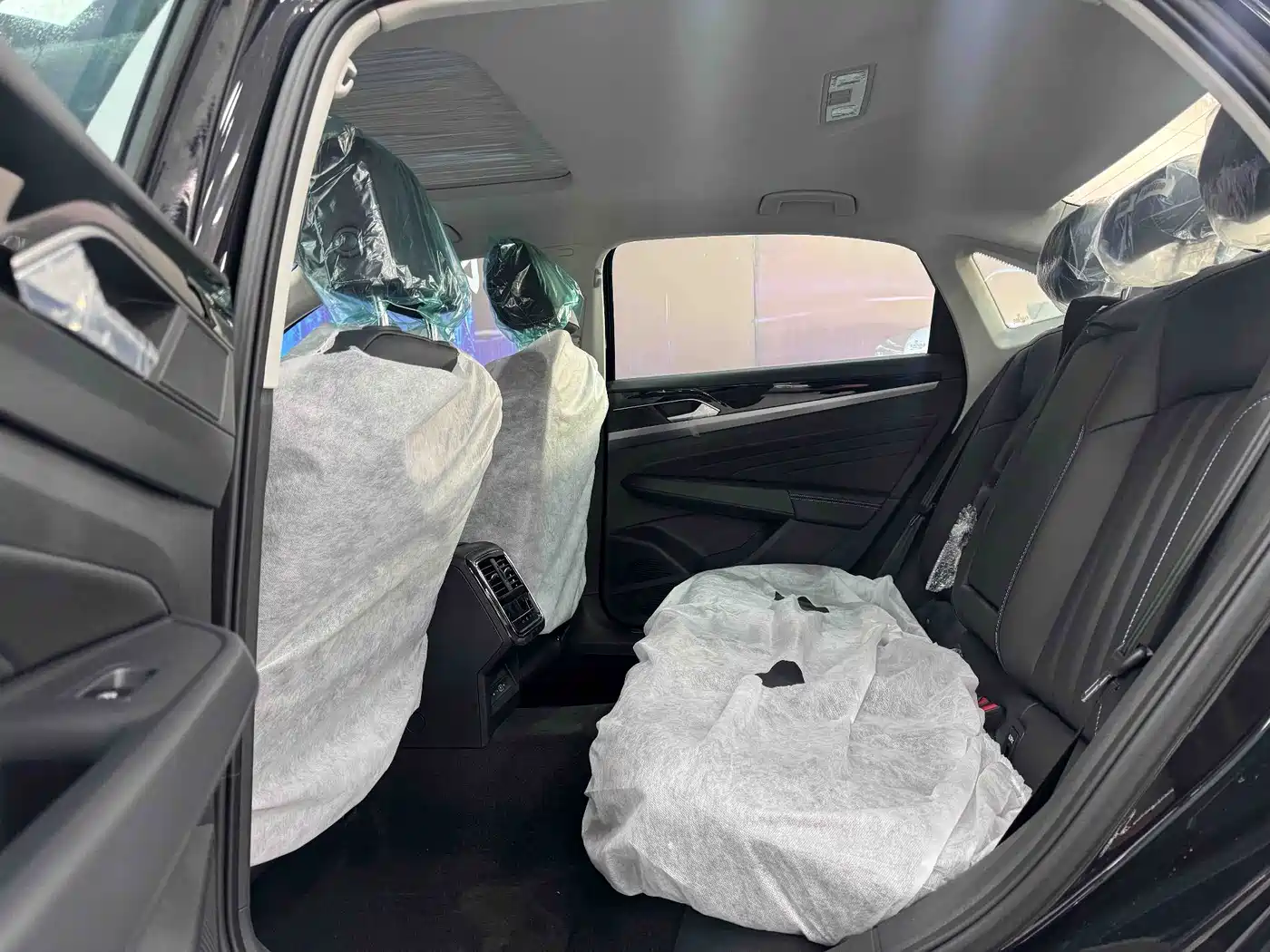 VOLKSWAGEN PASSAT NEW ENERGY