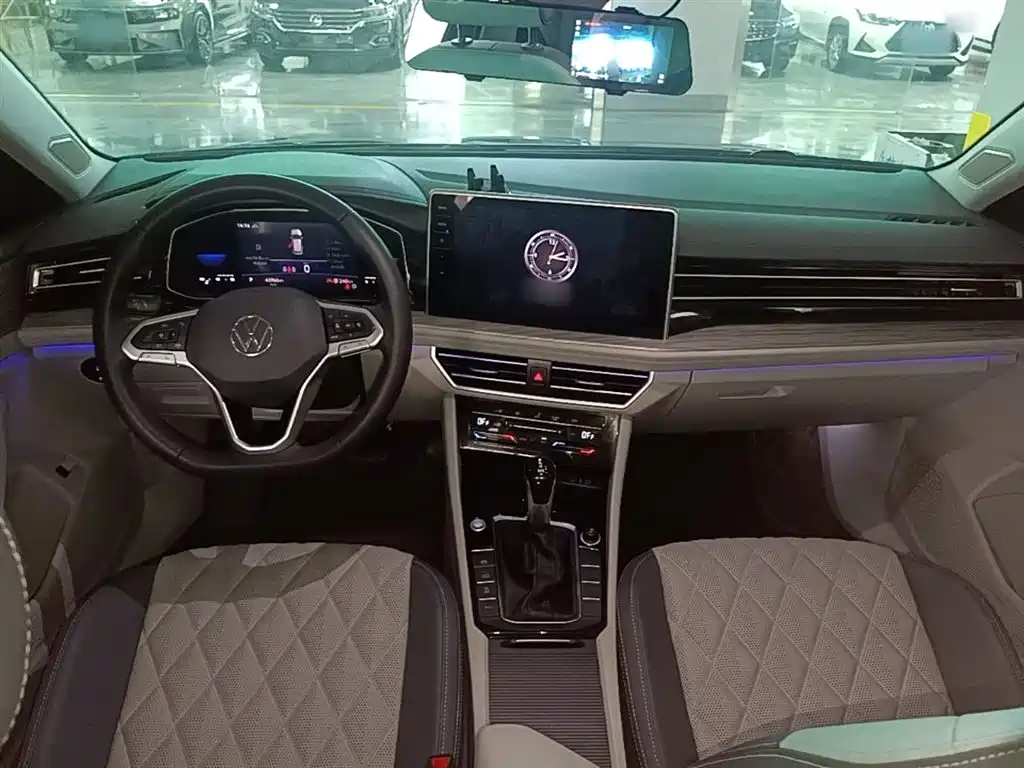 Volkswagen Sagitar 2023 280TSI DSG Surpass Plus Edition фото 10