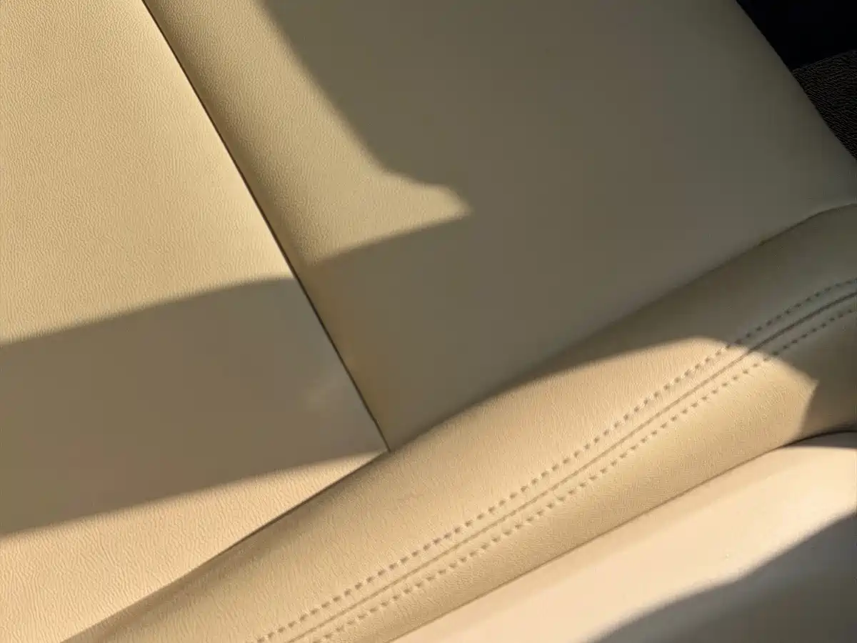 Volkswagen Sagitar 2011 2011 1.6L Auto Comfort