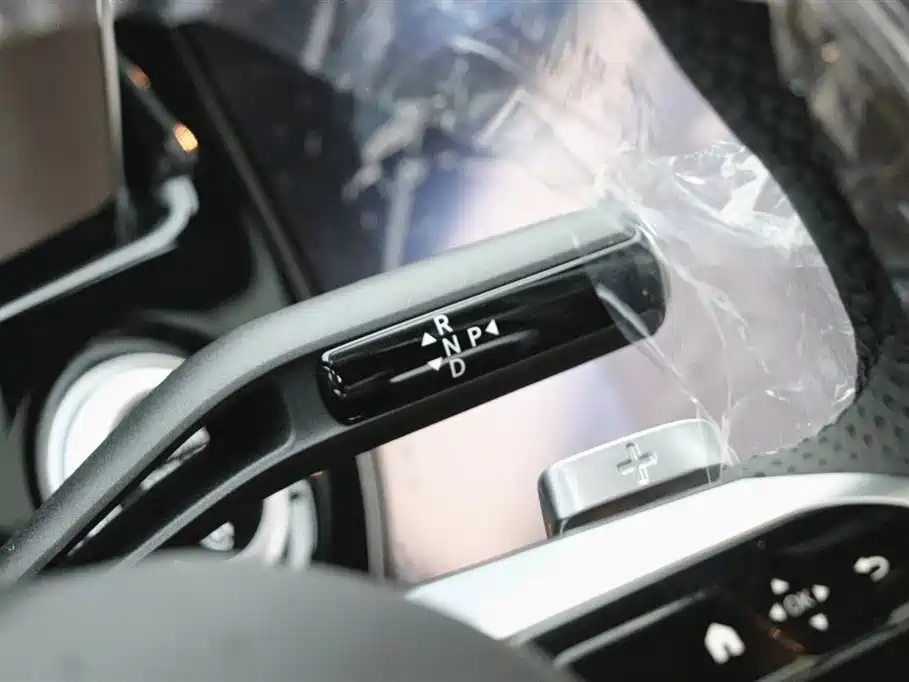 Фото MERCEDES-BENZ E-CLASS 2026 15