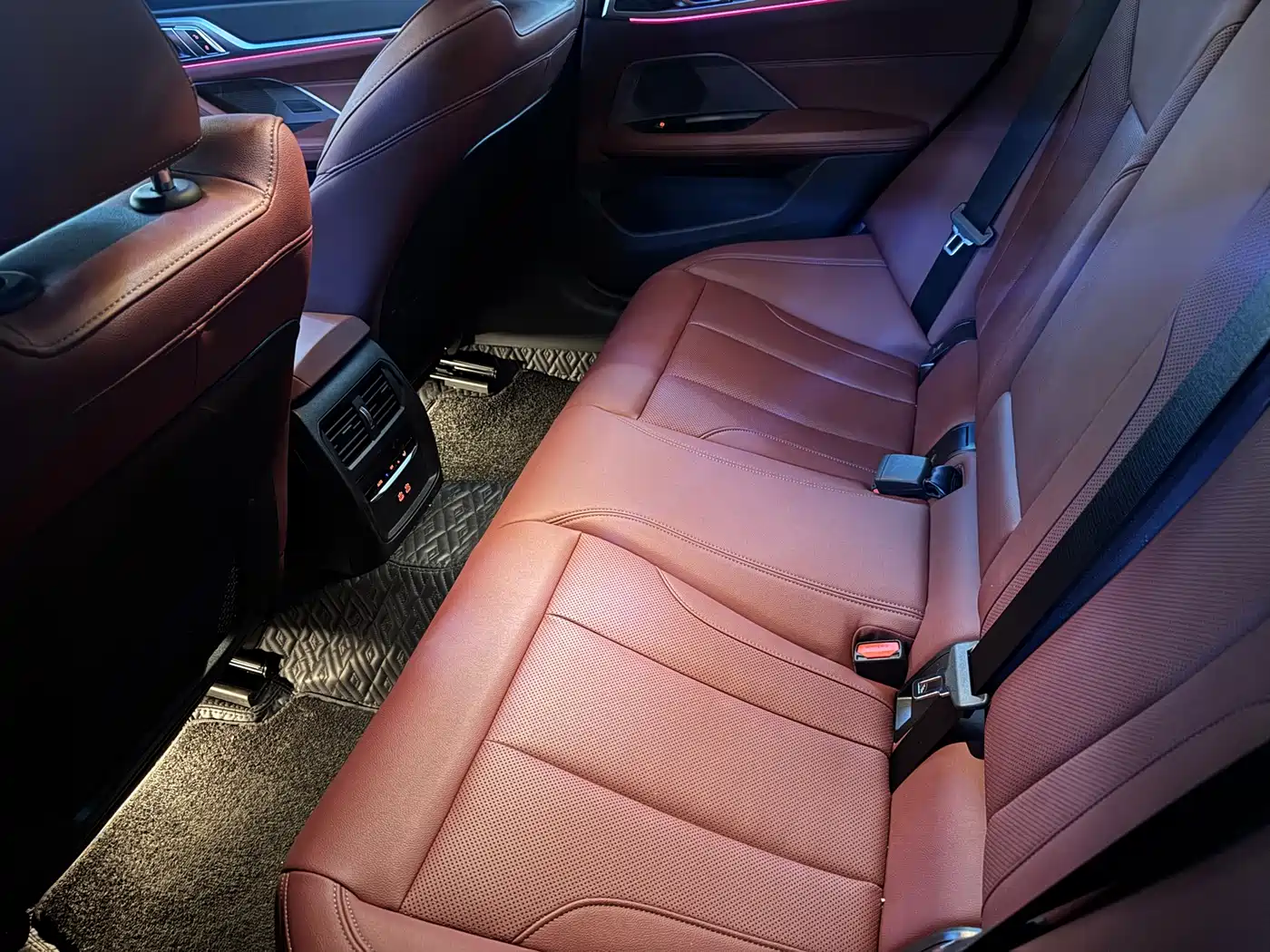 BMW 4 Series 2024 425i Gran Coupe M Sport Package фото 6