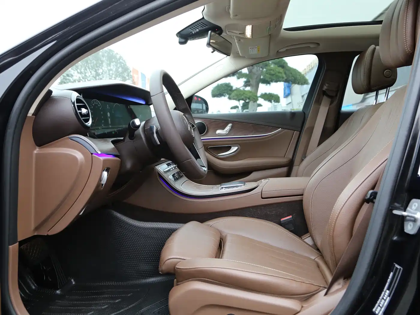 Mercedes-Benz E-Class 2021 E 260 L фото 14