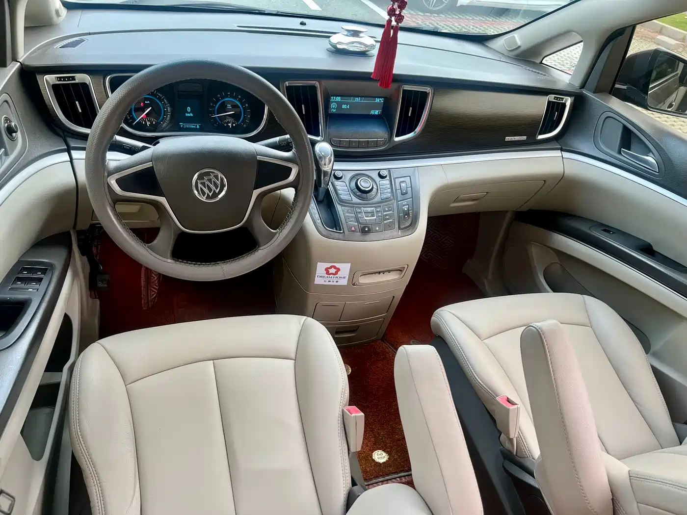 Фото 14 - Buick GL8