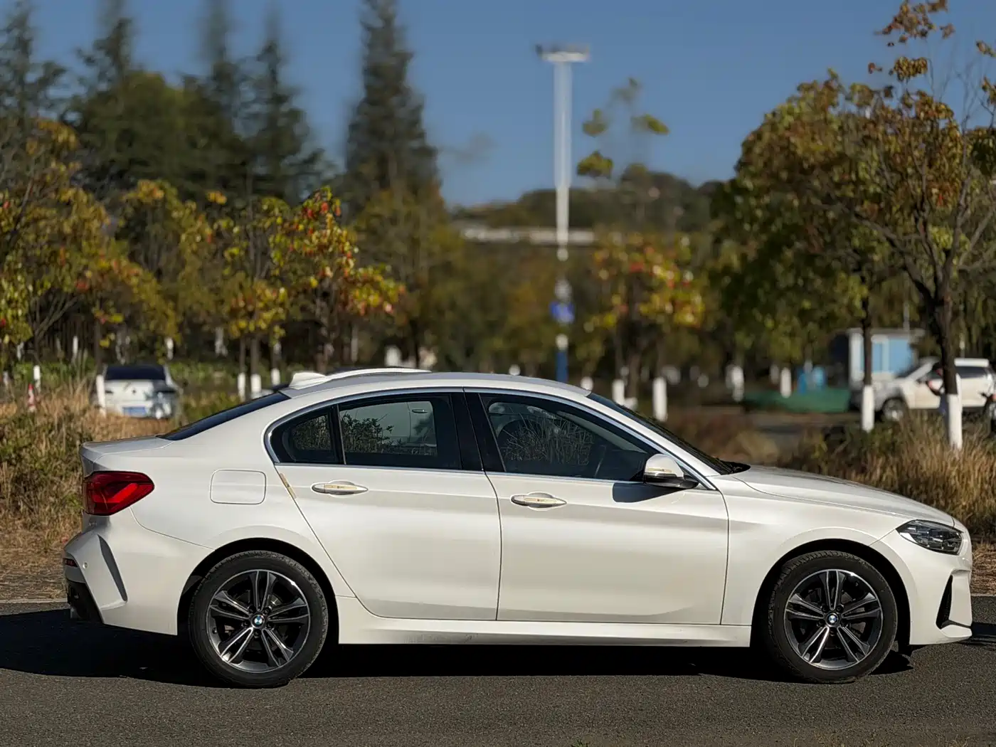 BMW 1 Series 2021 120i M Sport фото 5