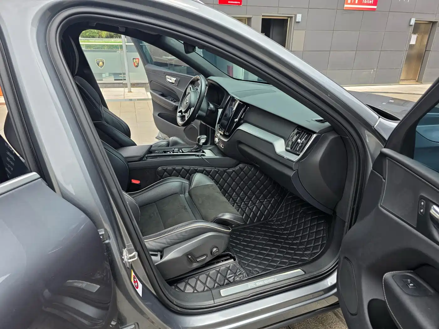 Фото 11 - Volvo XC60